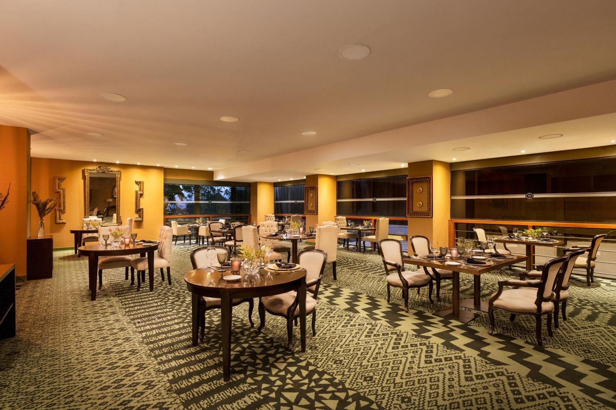 Sheraton Salta Hotel Exterior photo